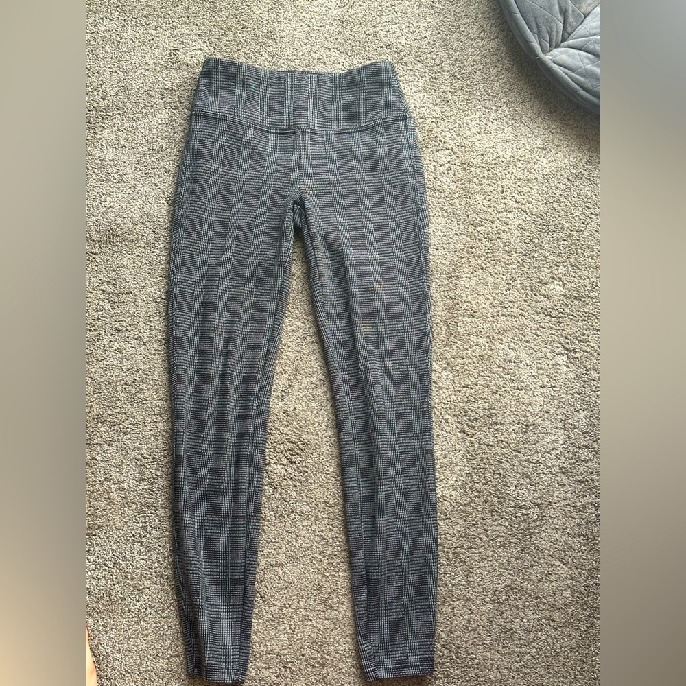 Nine West Women’s Plaid stretch pants (leggings)